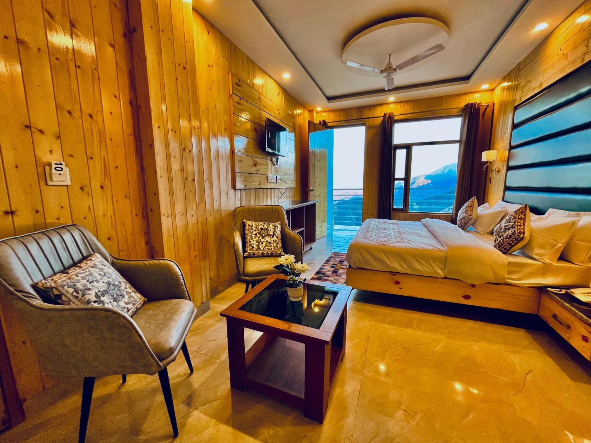 Hotel Classic Crown - #Scenic Mountain View #Open Terrace #Parking #Premium Rooms With Balcony #Guest Preferred #Best Selling Hotel In מוסורי מראה חיצוני תמונה