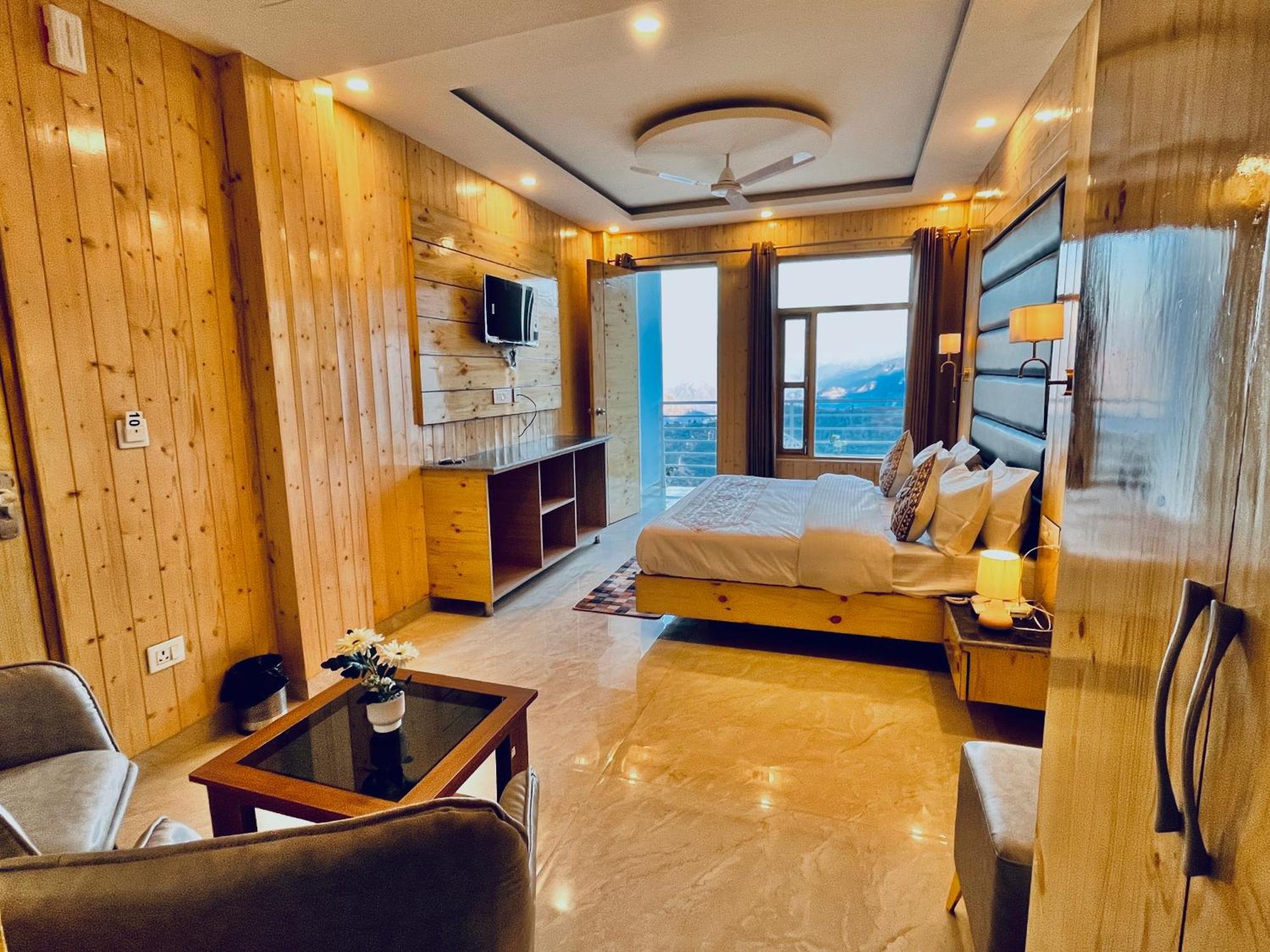 Hotel Classic Crown - #Scenic Mountain View #Open Terrace #Parking #Premium Rooms With Balcony #Guest Preferred #Best Selling Hotel In מוסורי מראה חיצוני תמונה