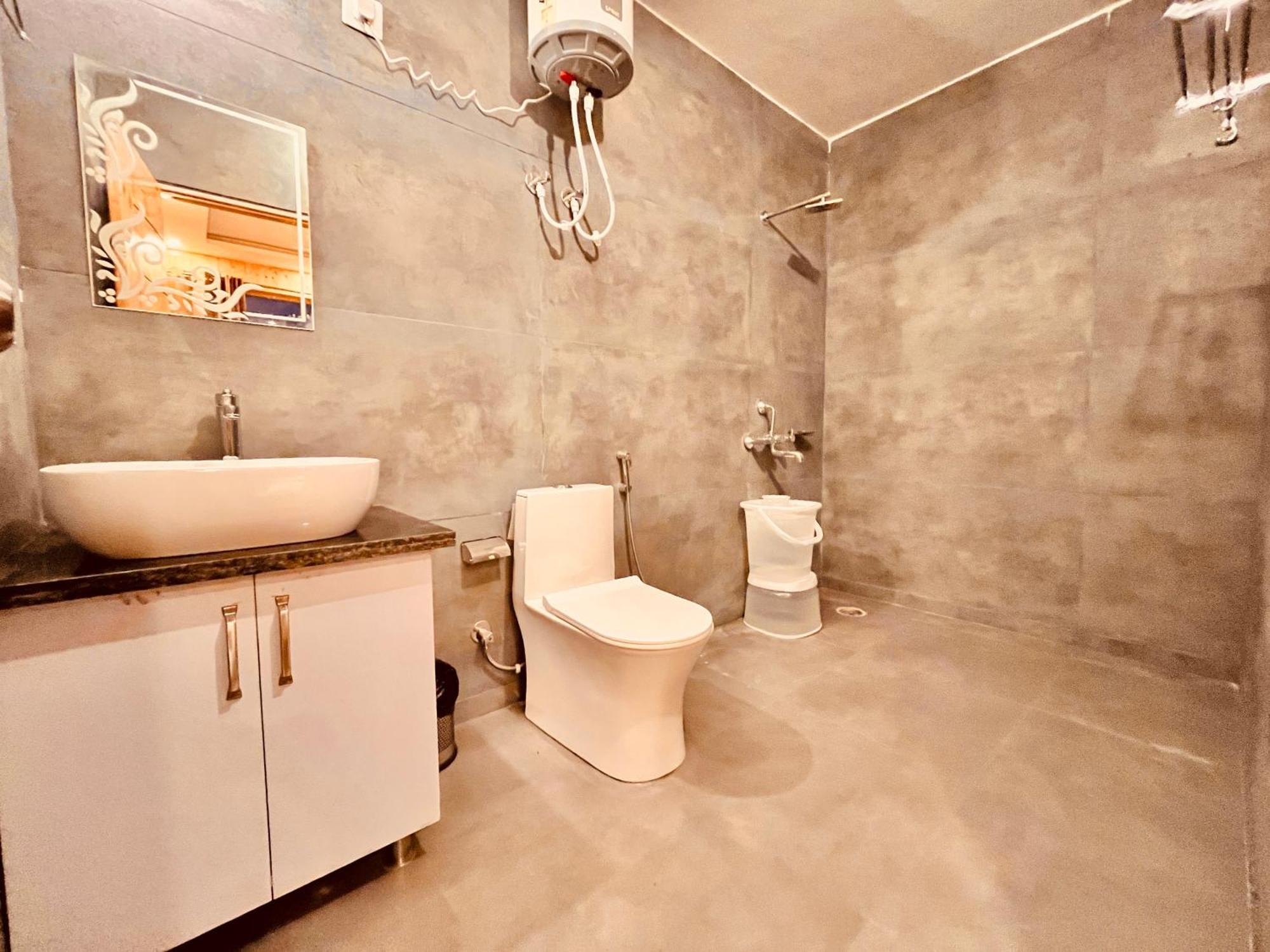 Hotel Classic Crown - #Scenic Mountain View #Open Terrace #Parking #Premium Rooms With Balcony #Guest Preferred #Best Selling Hotel In מוסורי מראה חיצוני תמונה