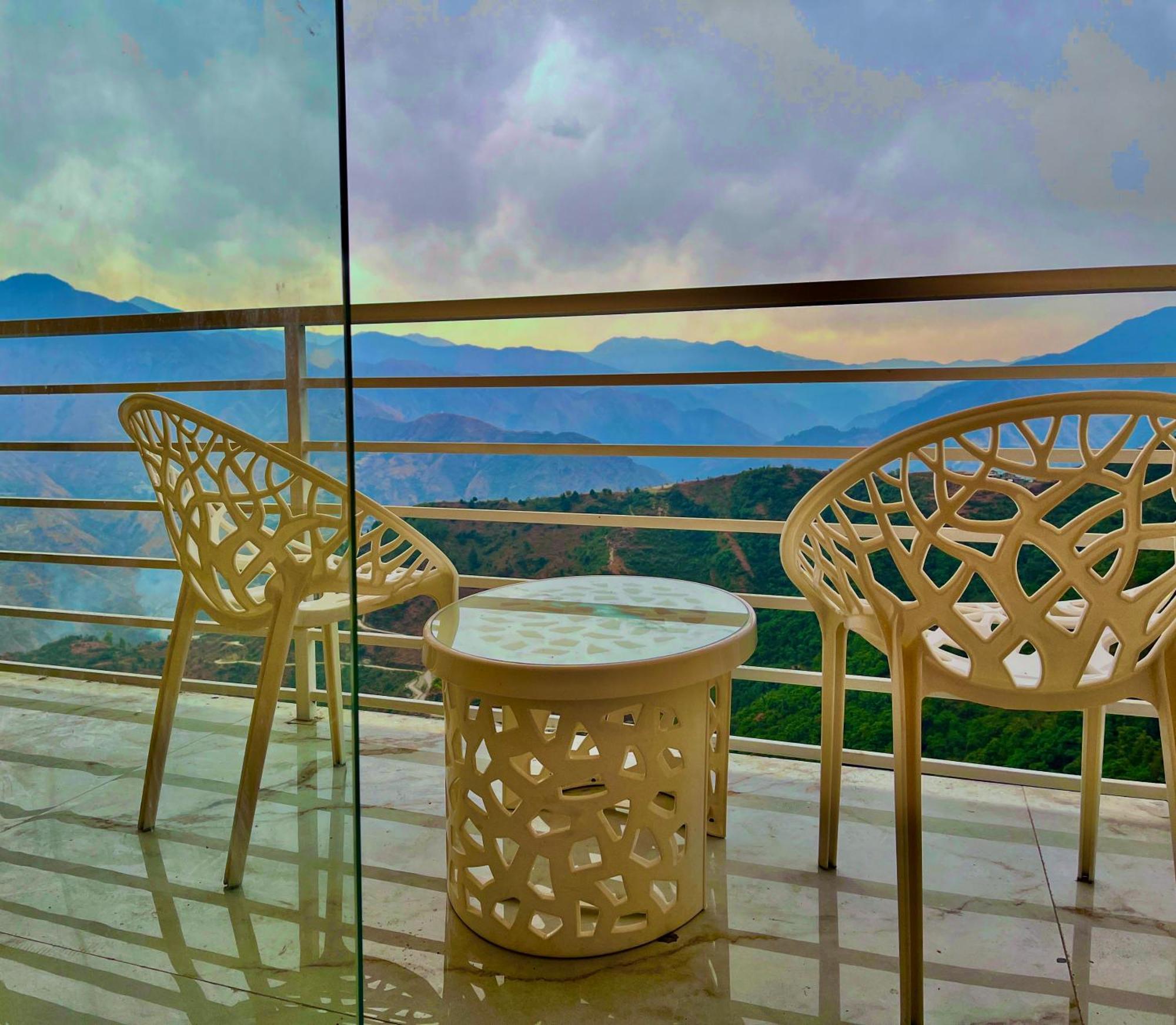 Hotel Classic Crown - #Scenic Mountain View #Open Terrace #Parking #Premium Rooms With Balcony #Guest Preferred #Best Selling Hotel In מוסורי מראה חיצוני תמונה
